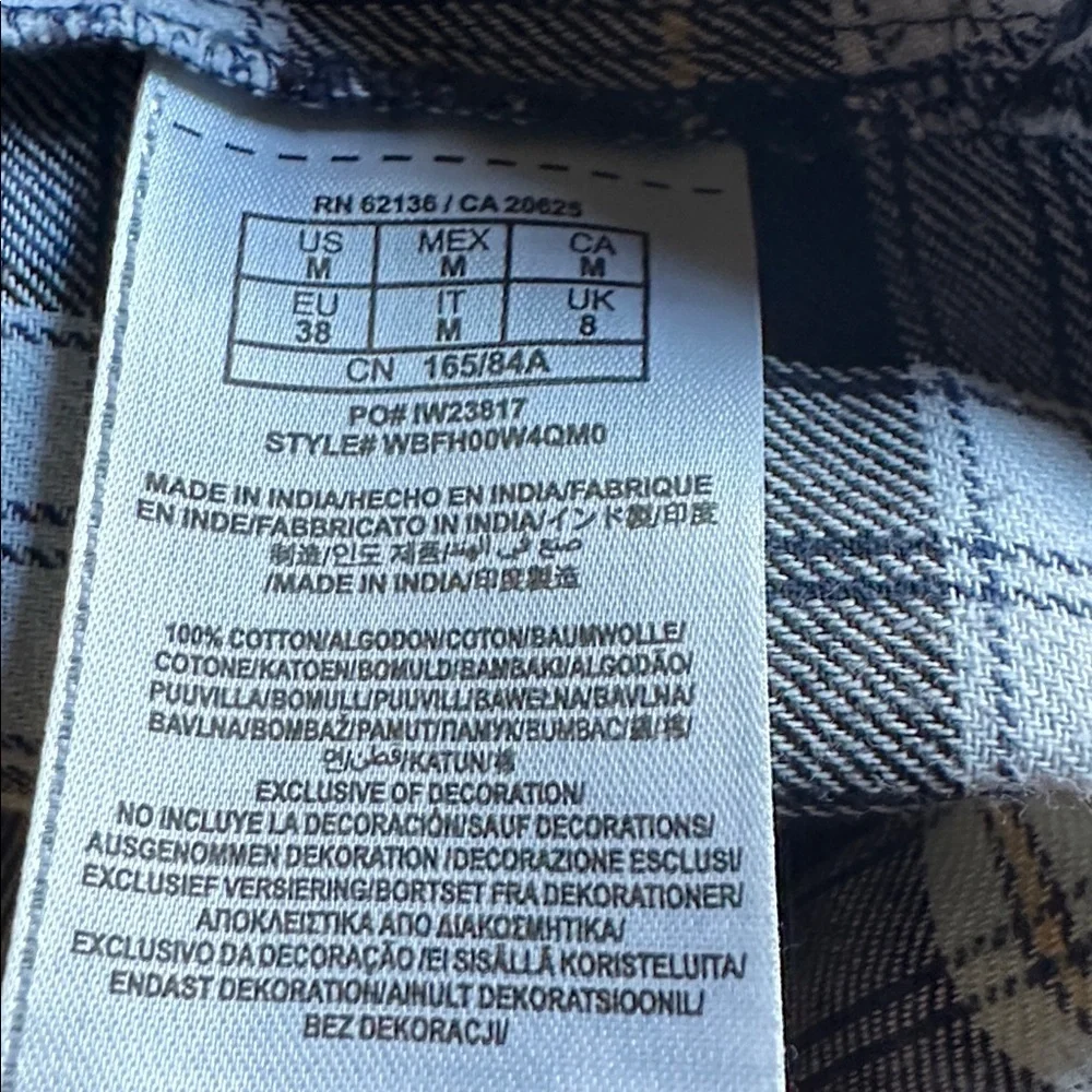 GUESS Flannel Button Pearl Snap Shirt Blue Plaid Rhinestones Women's Meduim - Picture 6 of 6